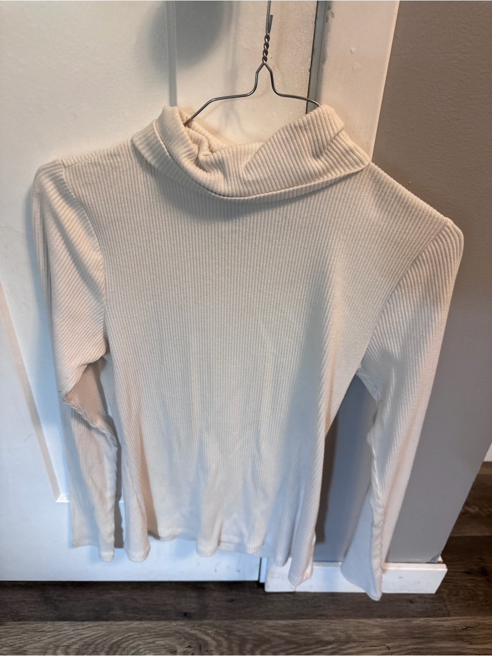 Old Navy Cream Ribbed Turtleneck Sweater